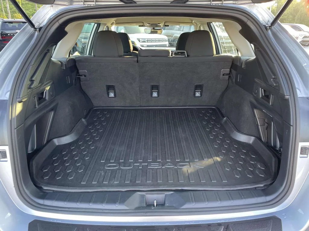 2025 Subaru Outback Base - Photo 28