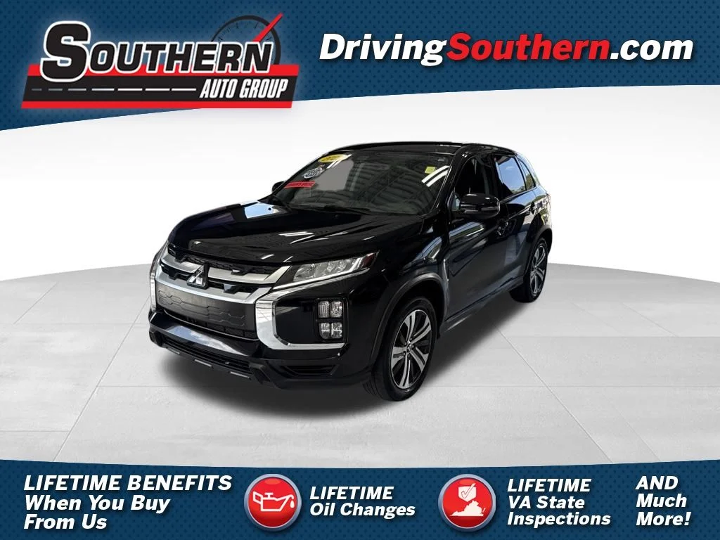 Used 2022 Black Mitsubishi 2.0 SE image 1
