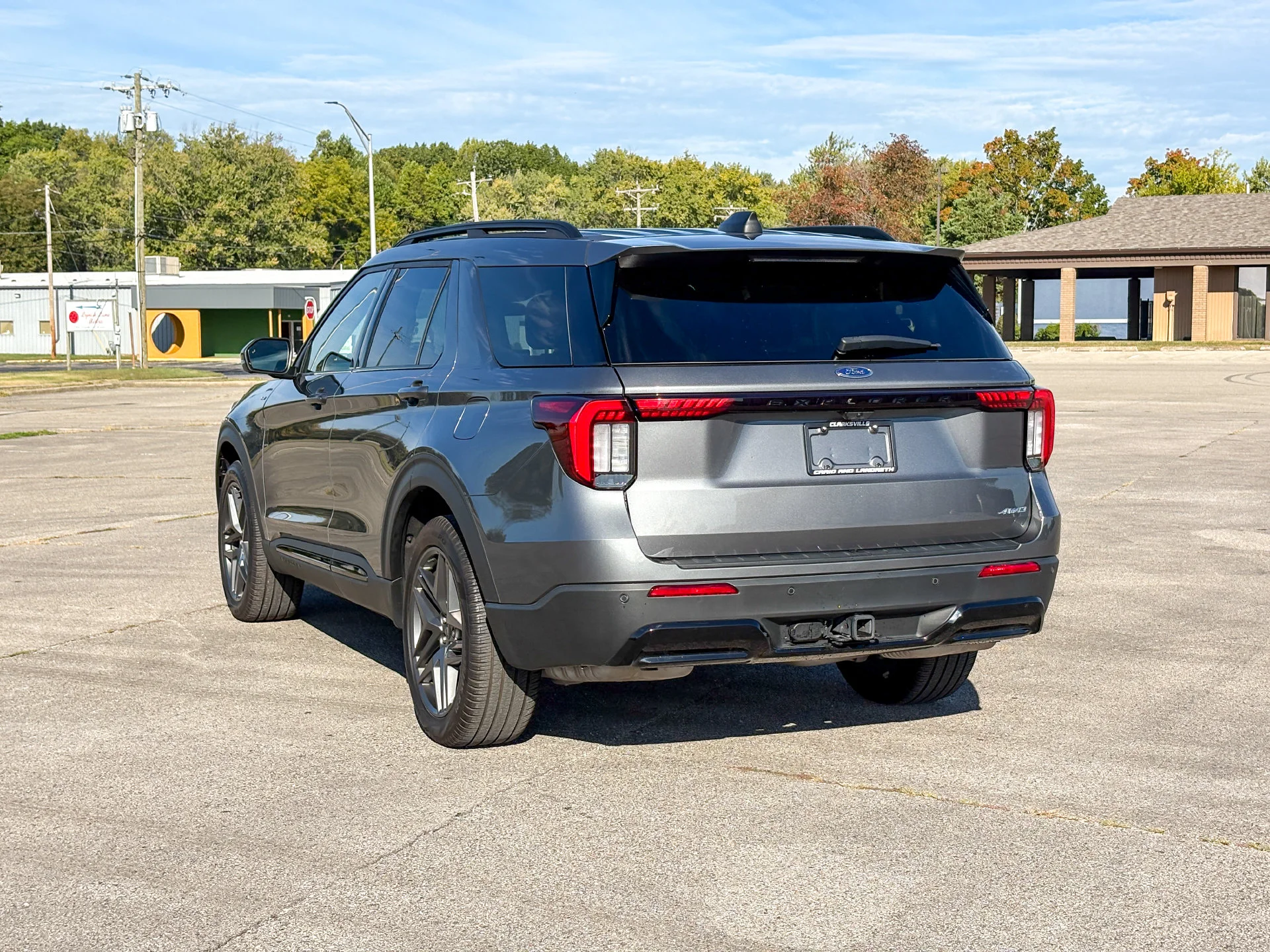 Used 2025 Gray Ford ST-Line image 7