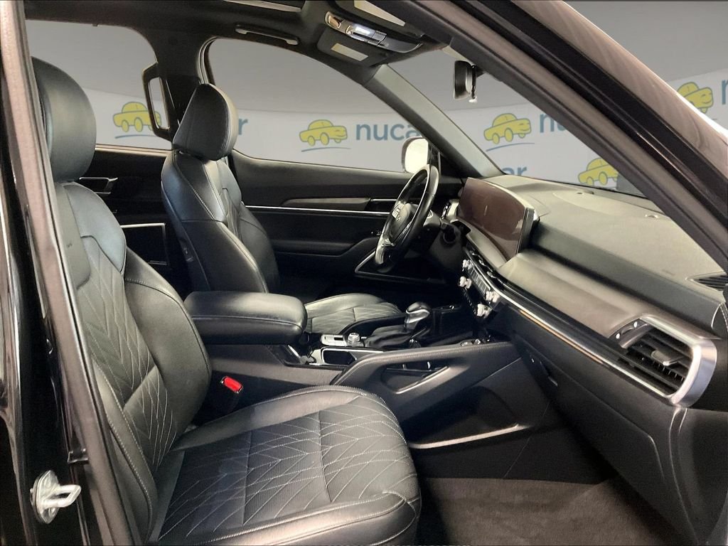 Used 2023 Black Kia SX X-Pro image 11