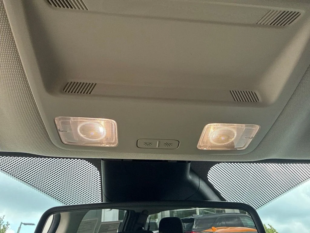 Certified Used 2019 Oxford White Ford XLT image 26