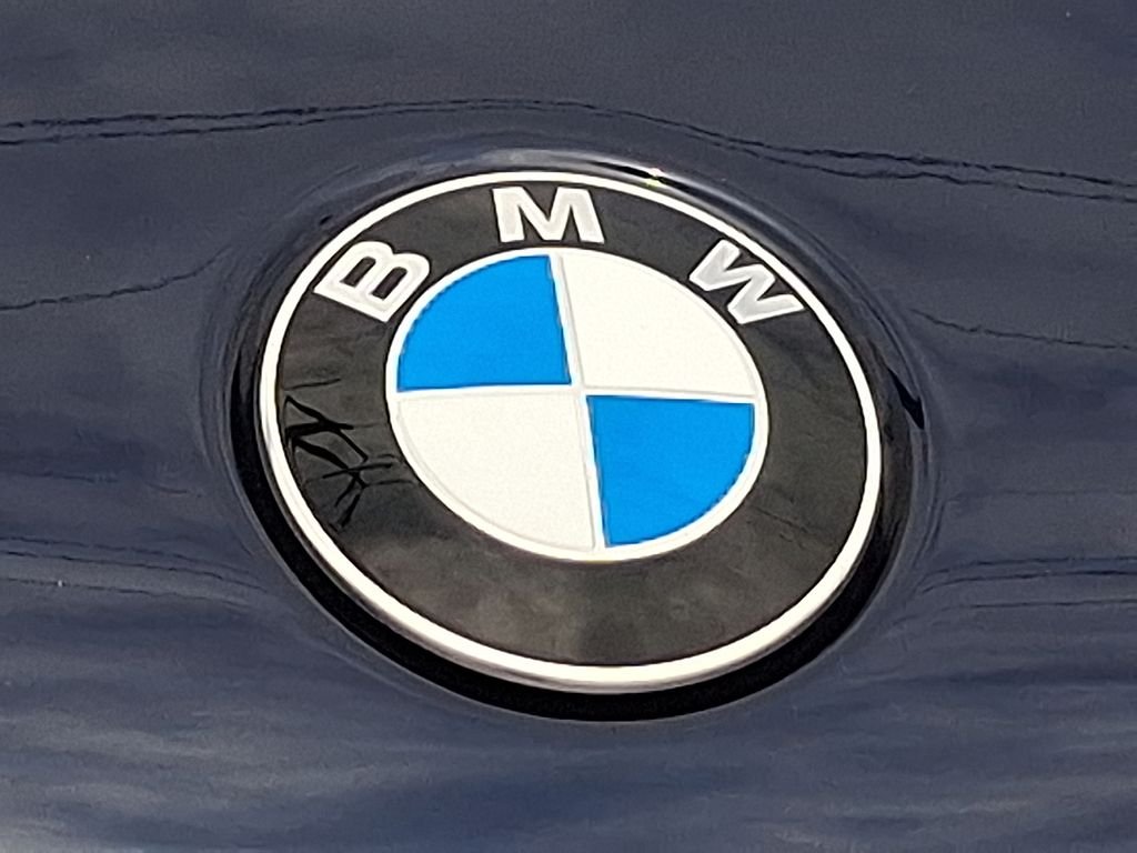 Used 2022 Blue BMW M50i image 32