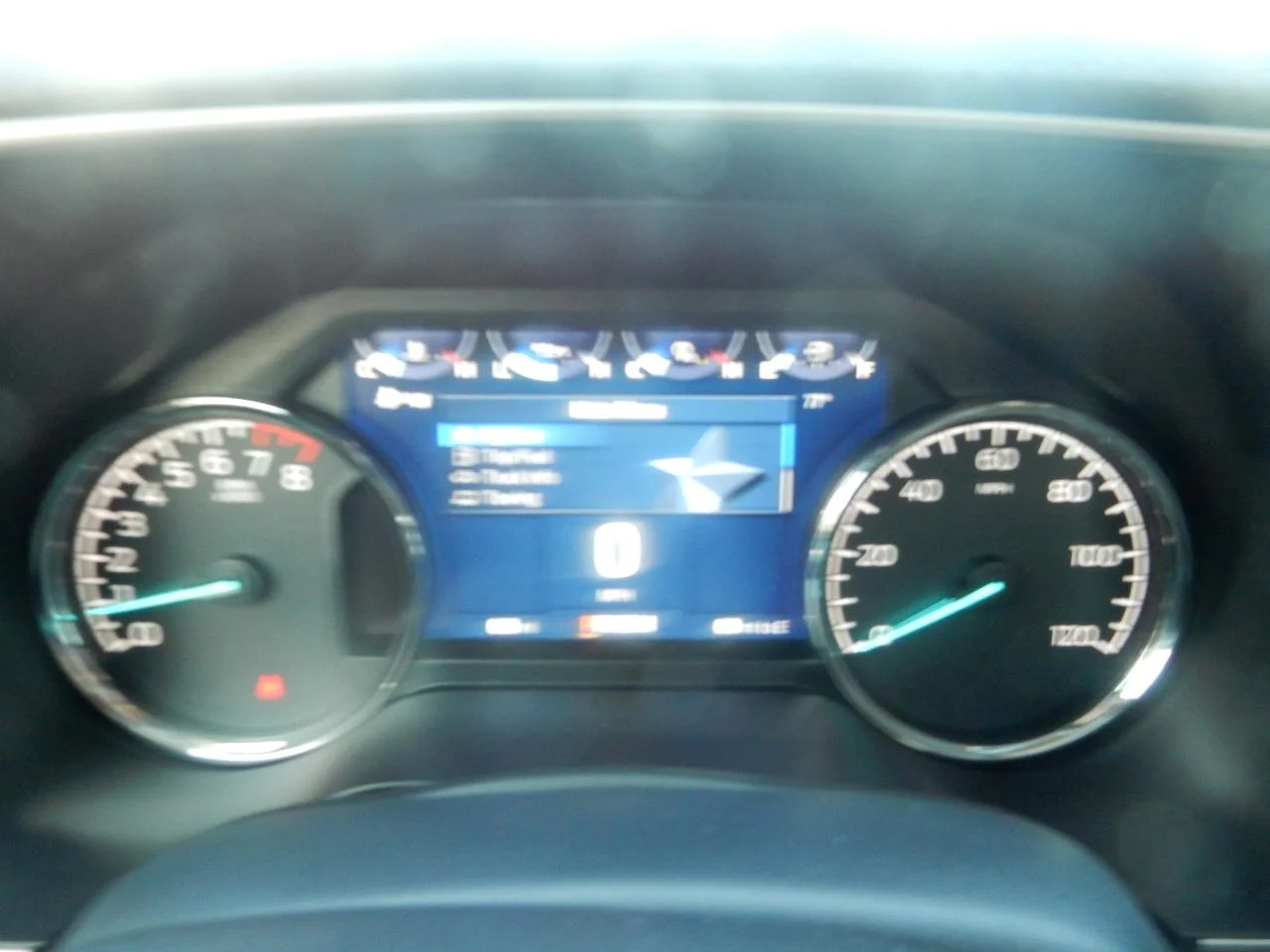 New 2022 Gray Ford XLT 4WD SUPERCREW 5.5 ft BO image 32