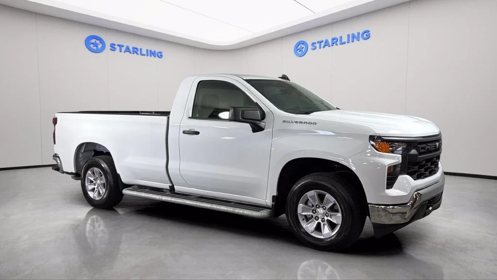 Used 2025 Summit White Chevrolet WT image 14