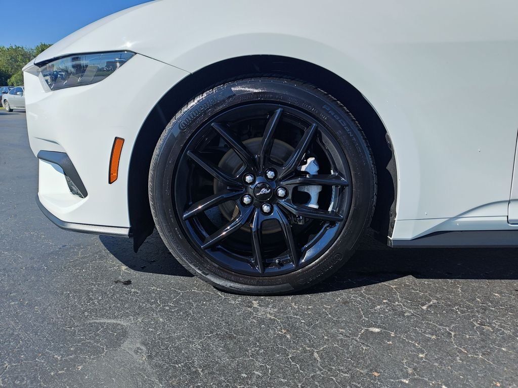 Used 2024 White Ford EcoBoost image 10