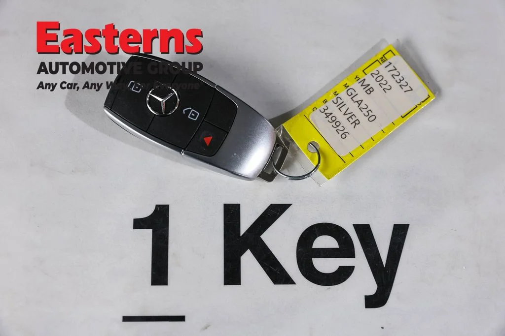 Used 2022 Silver Mercedes-Benz GLA 250 image 25