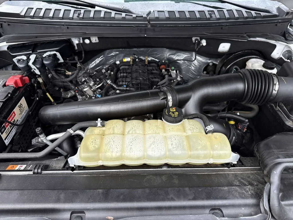 Used 2021 Oxford White Ford XLT image 27