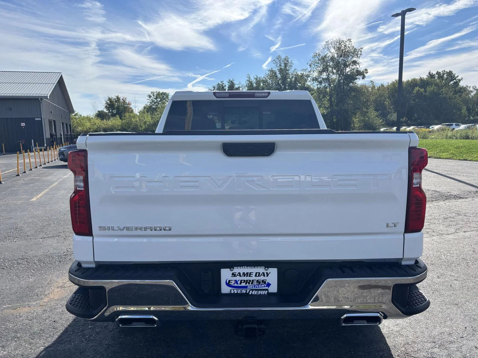 New 2026 Summit White Chevrolet LT image 30