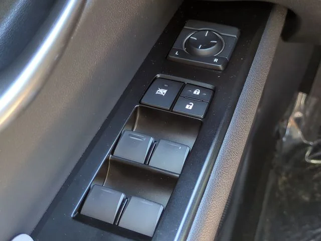 Used 2020 Silver Lexus 250h Base image 20