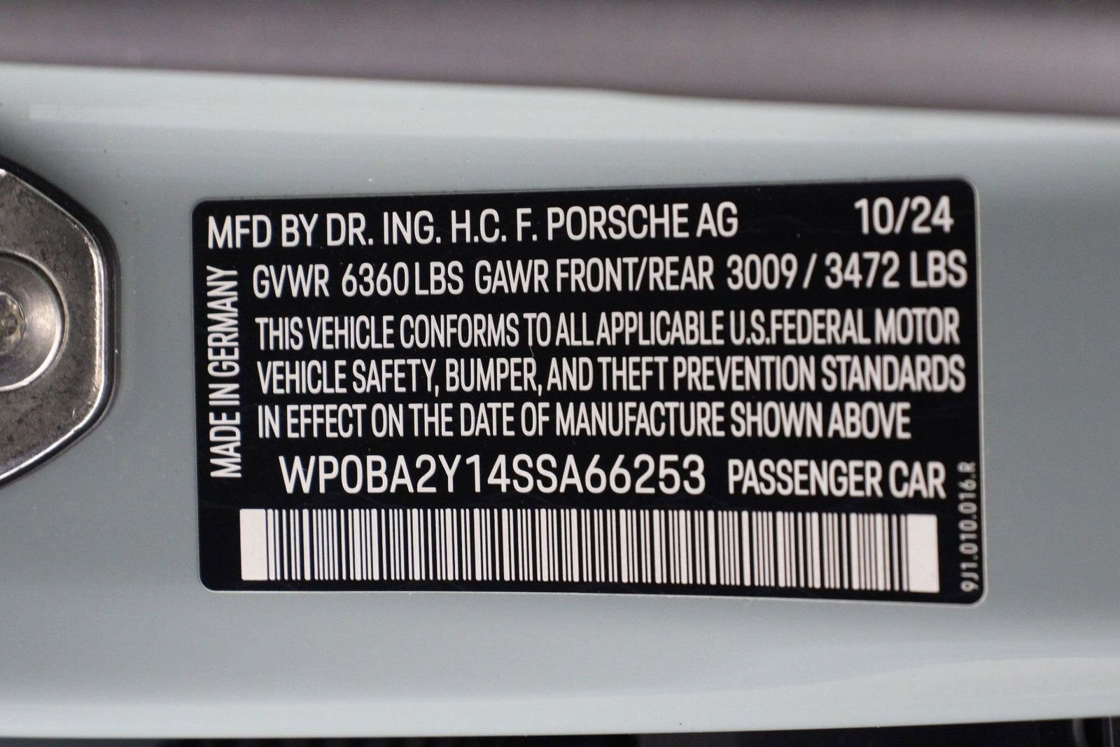 Certified Used 2025 Shade Green Metallic Porsche 4 image 19