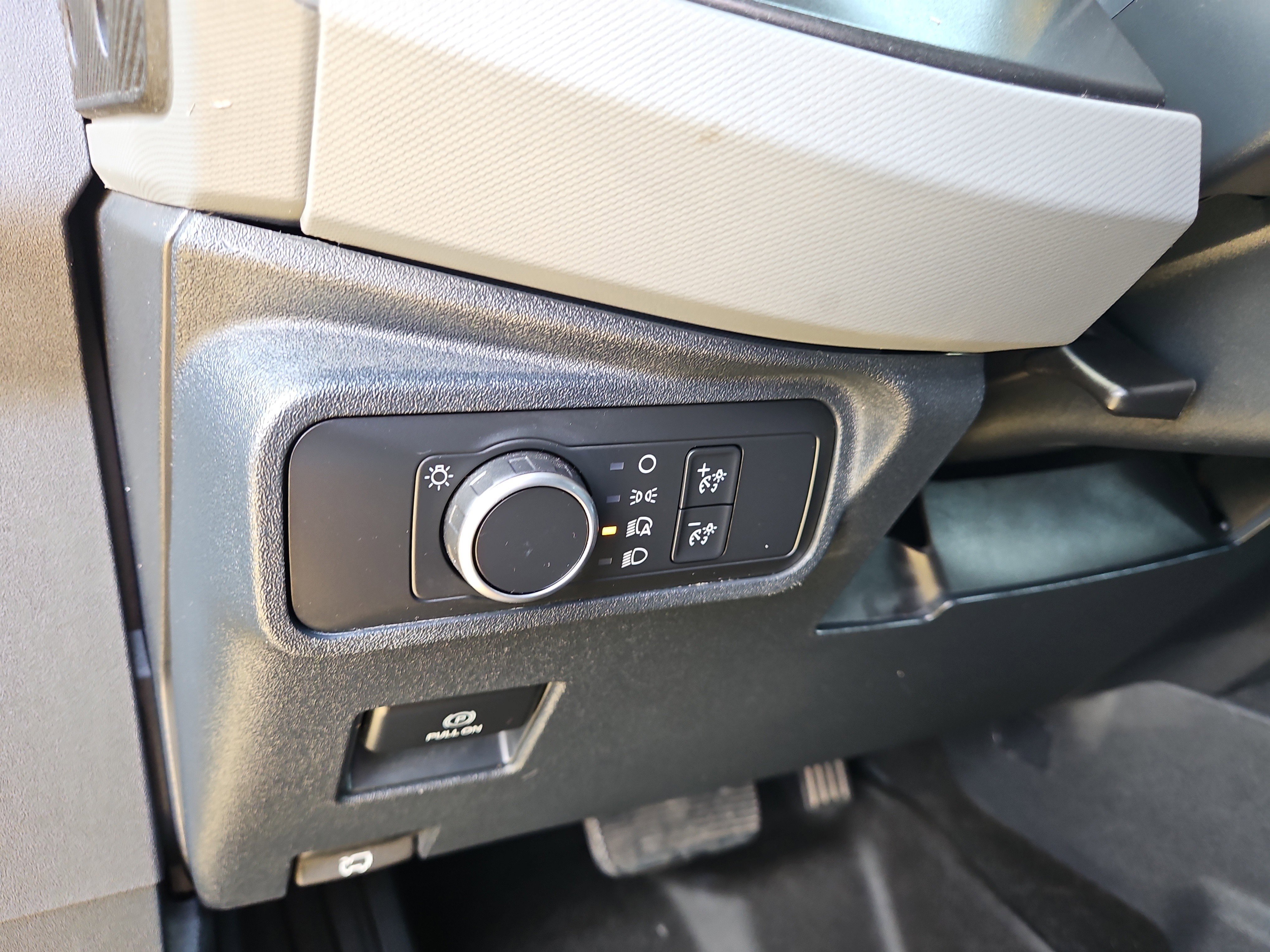 Used 2021 Blue Ford Base image 19
