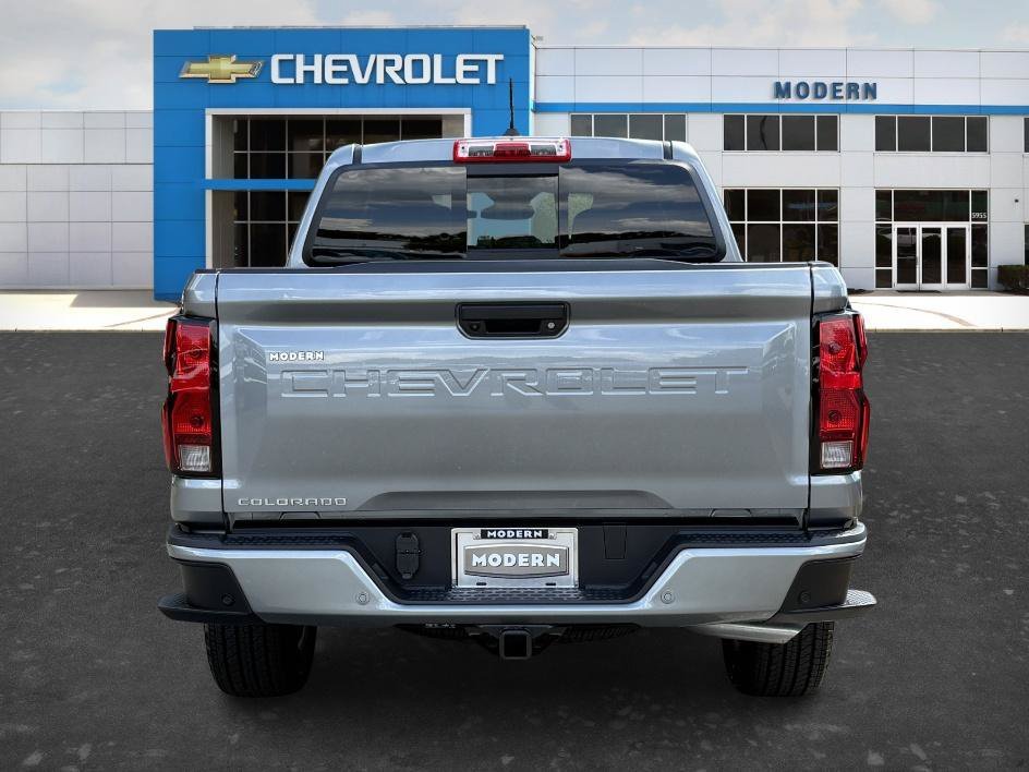 Used 2026 Sterling Gray Metallic Chevrolet 4WD LT image 4