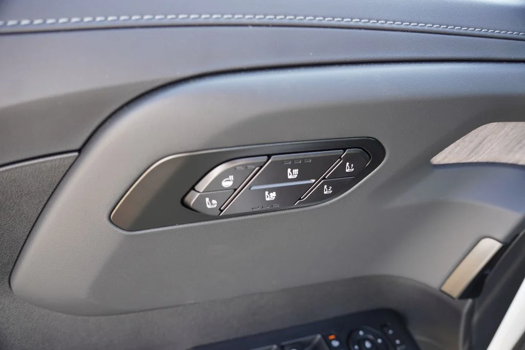 New 2027 Glacial White Pearl Kia X-LINE SX PRESTIGE image 17