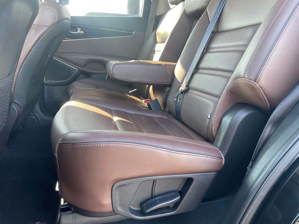 Used 2020 Black Kia SX image 25