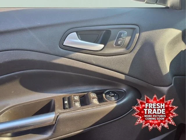 Used 2018 Gray Ford SEL image 18