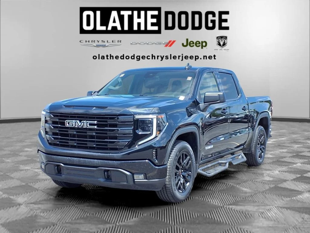 2023 GMC Sierra 4WD Crew Cab Short Box Elevation's photo