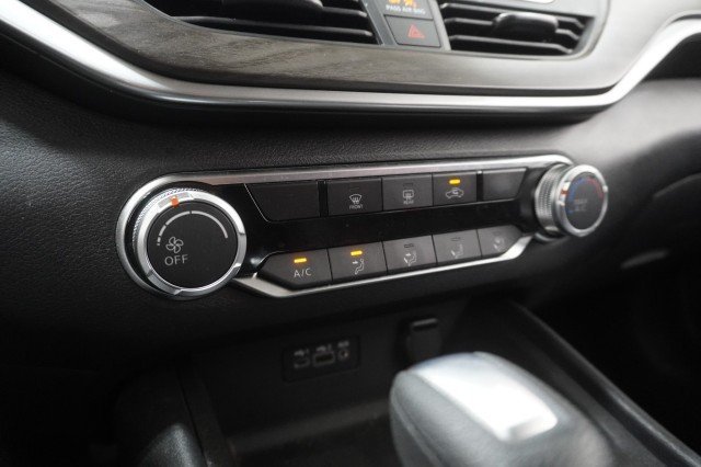2025 Nissan Altima SV - Photo 30
