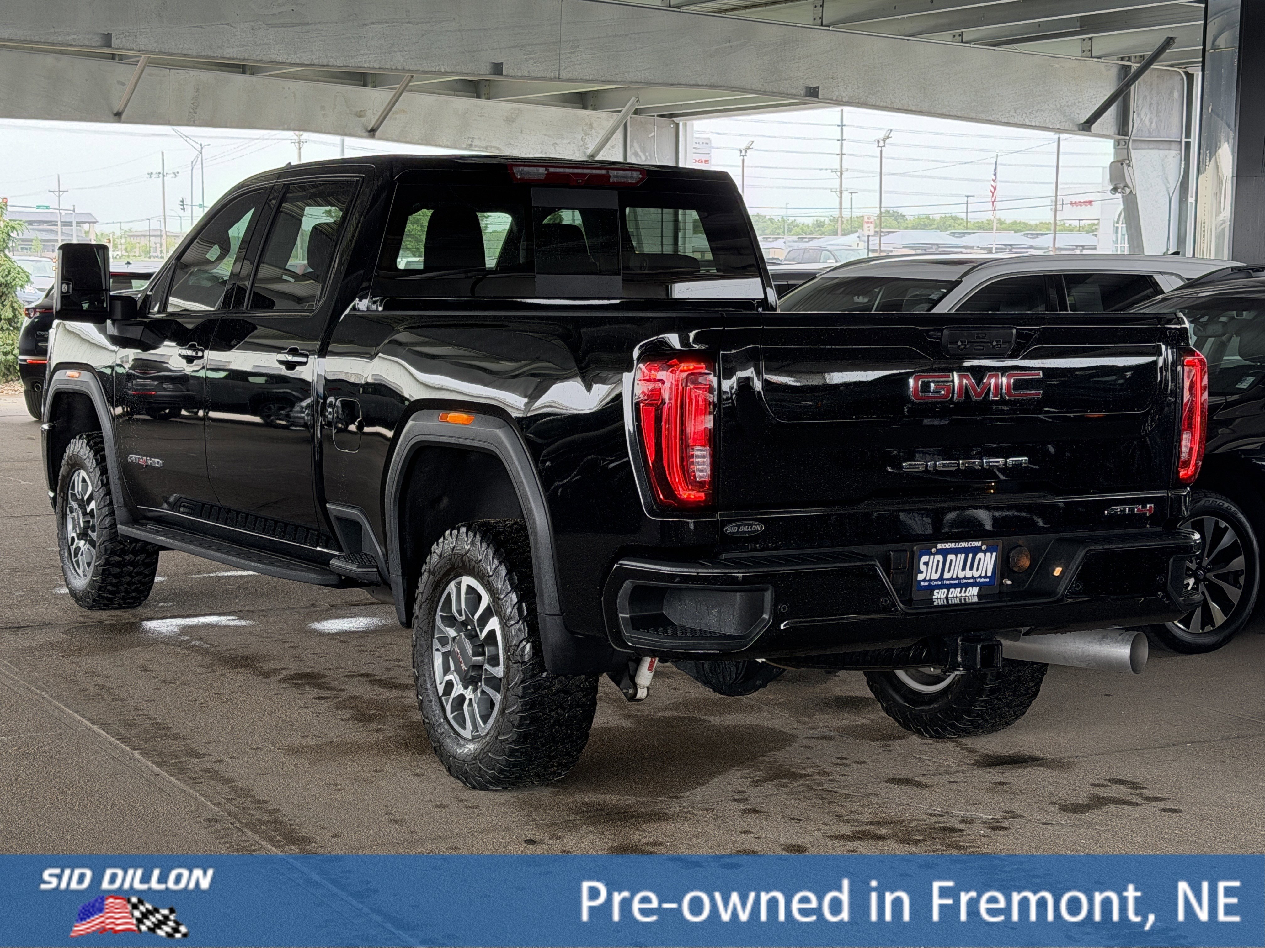 Used 2022 Onyx Black GMC AT4 image 7