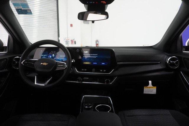2027 Chevrolet Equinox LT - Photo 20