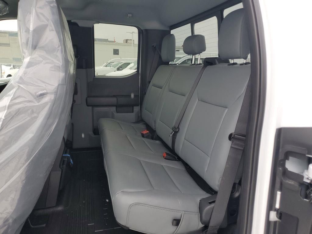 New 2026 Oxford White Ford F-450® XL image 26