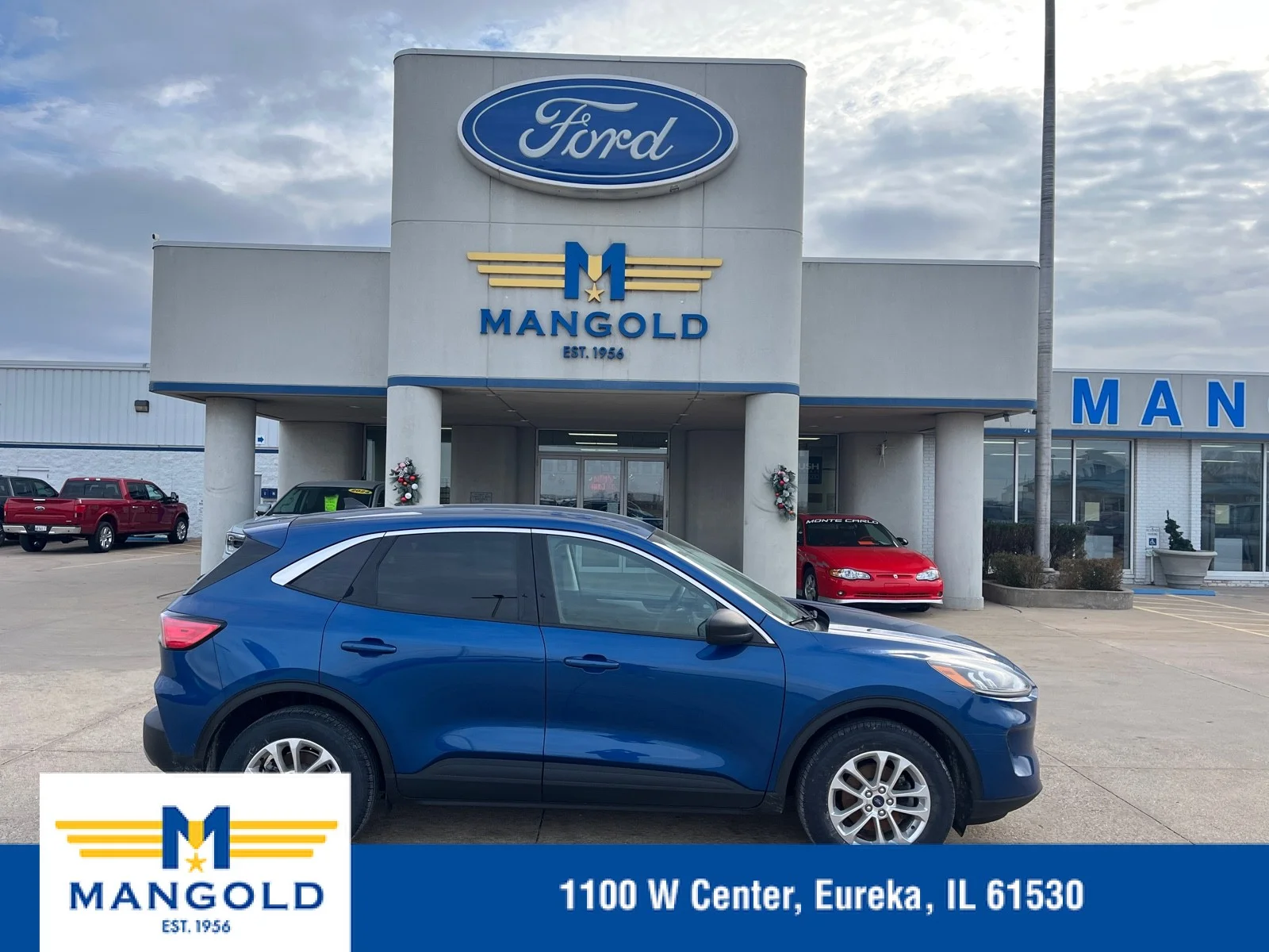 Used 2022 Atlas Blue Metallic Ford SE image 1