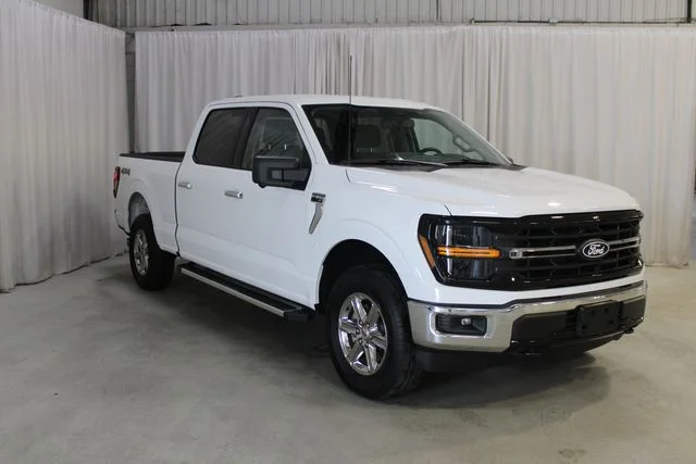 Used 2024 White Ford XLT image 24