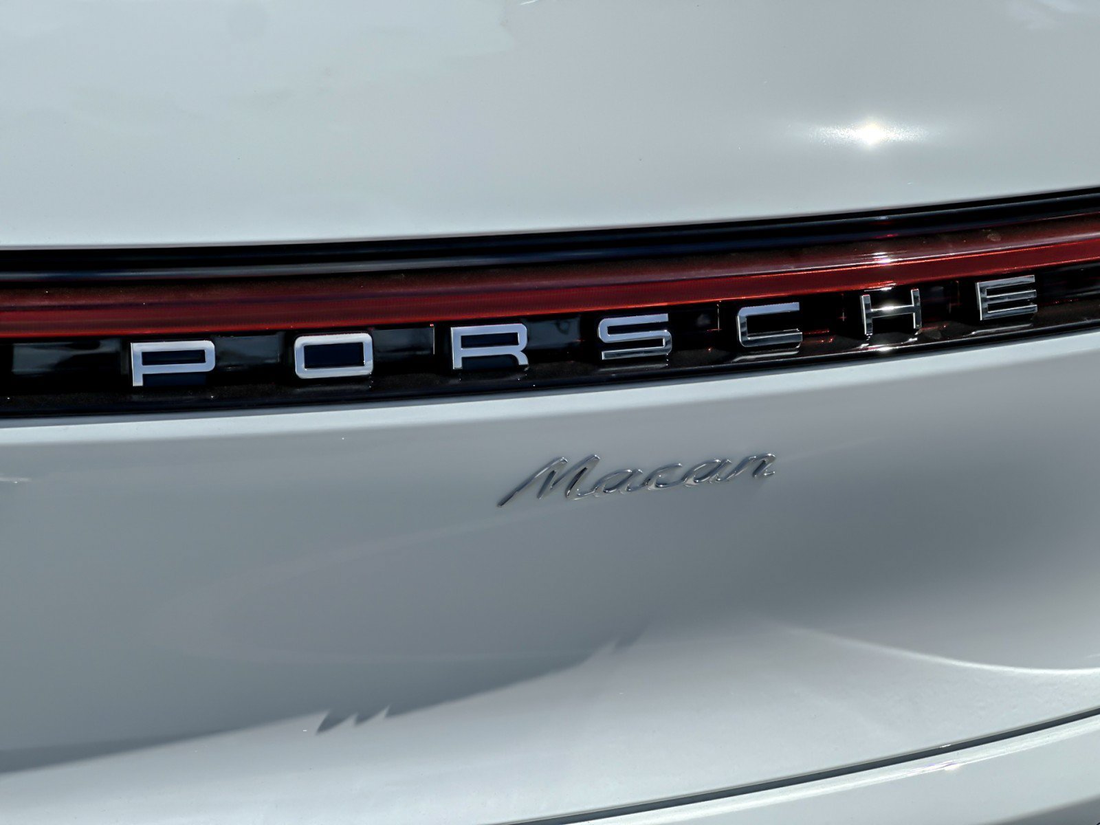 New 2026  Porsche Macan (AWD) image 26