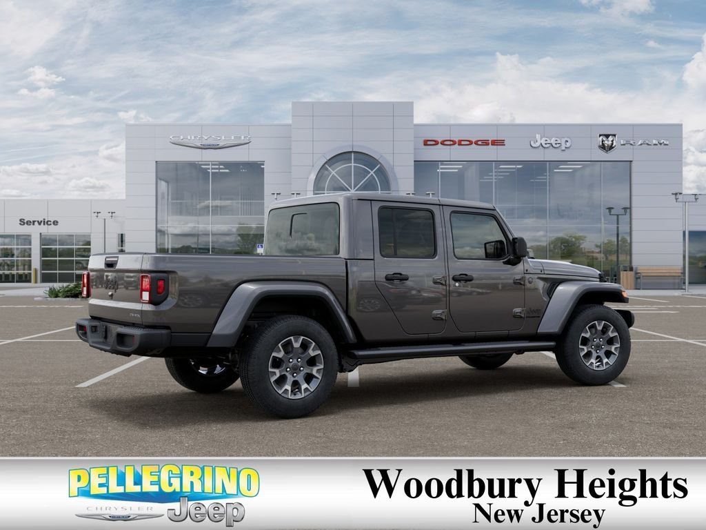 New 2026 Granite Crystal Metallic Clearcoat Jeep Sahara image 4