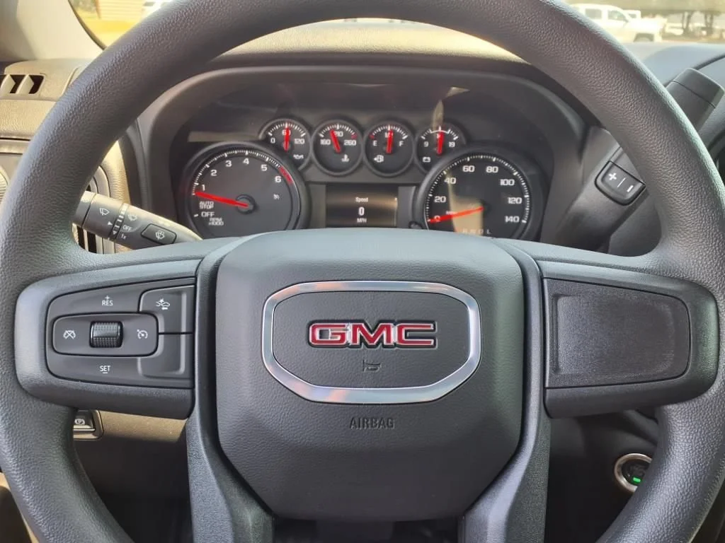 2025 GMC Sierra 1500 Pro - Photo 31