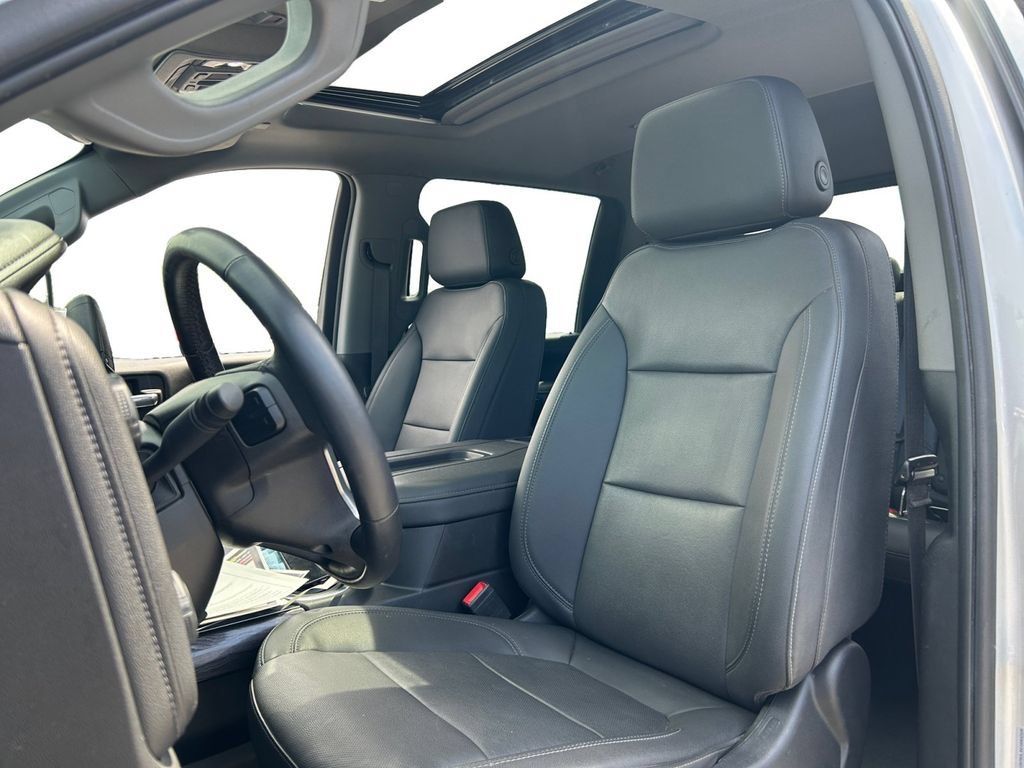 Used 2022 Silver Ice Metallic Chevrolet LTZ image 27