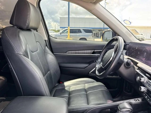 Used 2024 Black Kia SX image 26