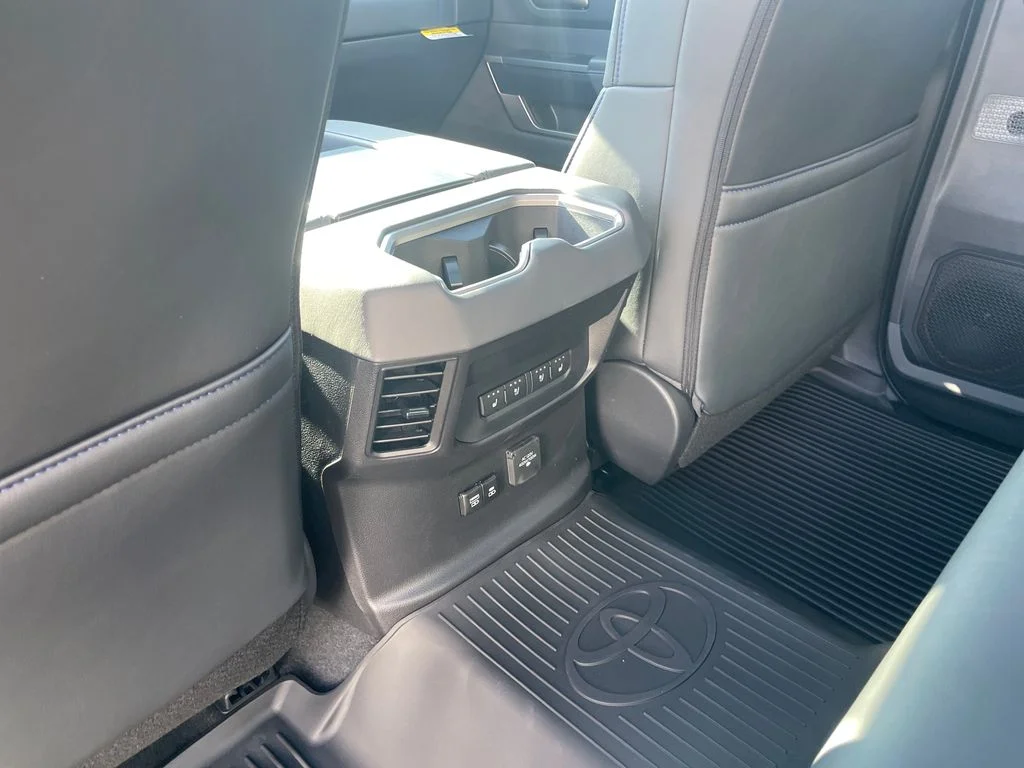 2026 Toyota Tundra Platinum - Photo 27