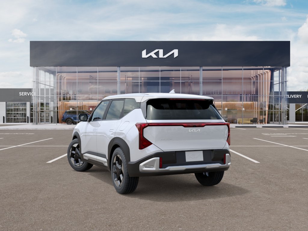 New 2027 Snow White Pearl Kia S image 4