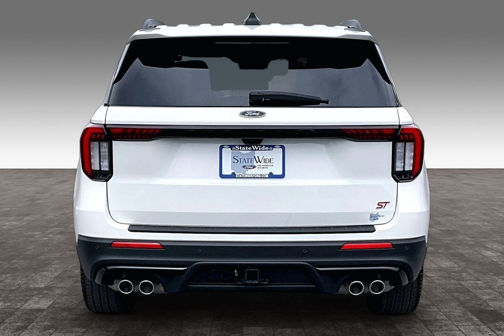 Used 2025 White Metallic Ford ST image 28