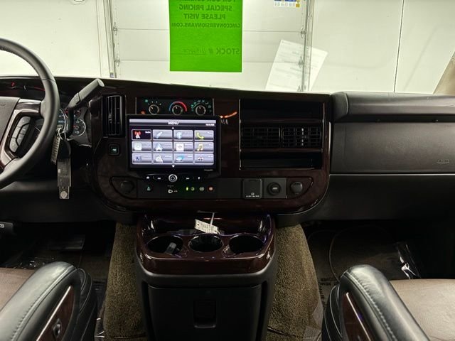 Used 2022 Onyx Black GMC Explorer Limited SE image 26