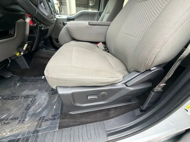 Used 2015 Silver Ford XLT image 18