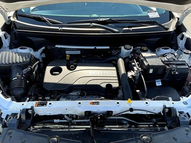 Used 2022 White Chevrolet LT image 32