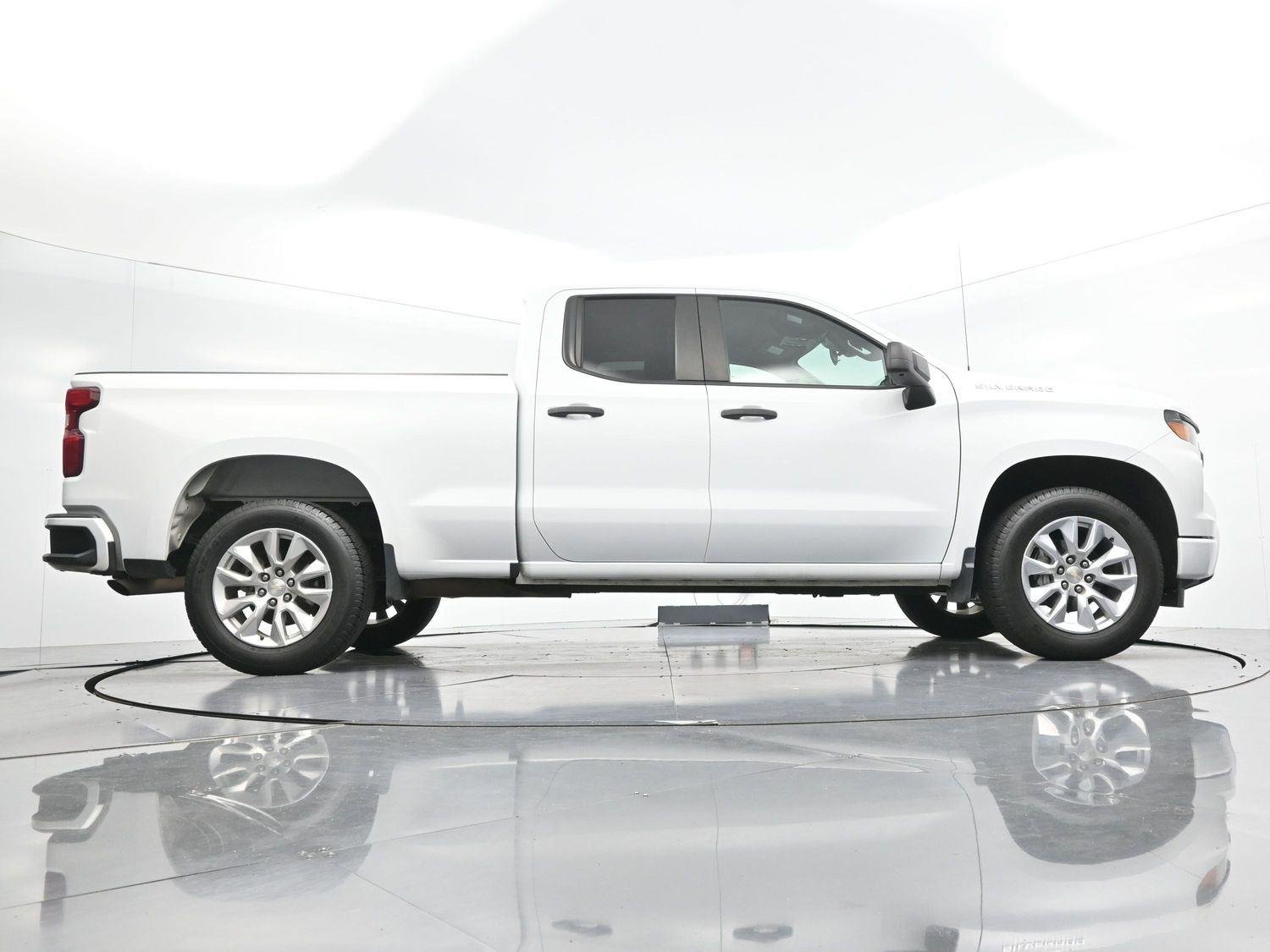 Used 2023 Summit White Chevrolet Custom image 47