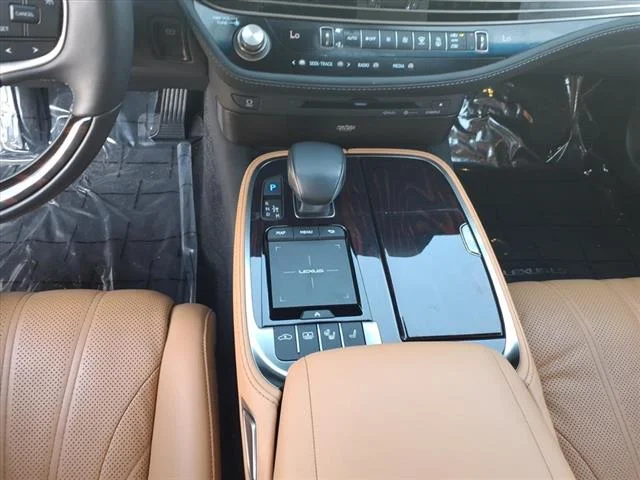 Used 2022 SILVER Lexus Base image 19