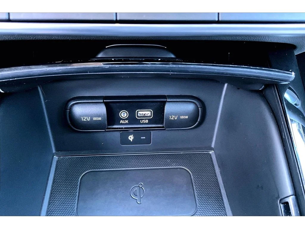 Used 2020 Imperial Blue Kia SX V6 image 34