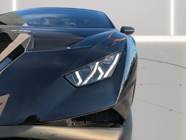 Used 2023 Black Lamborghini Base image 9