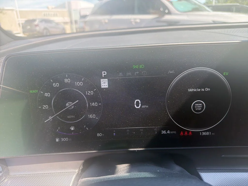 Used 2025 Black Kia SX-Prestige image 6