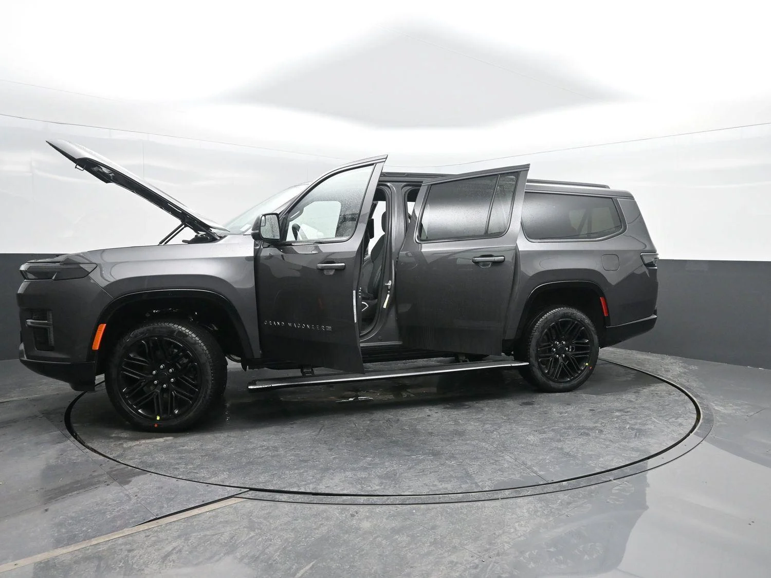 New 2026 Baltic-Gray Metallic Clear-Coat Exterior Paint Jeep Limited Reserve image 52