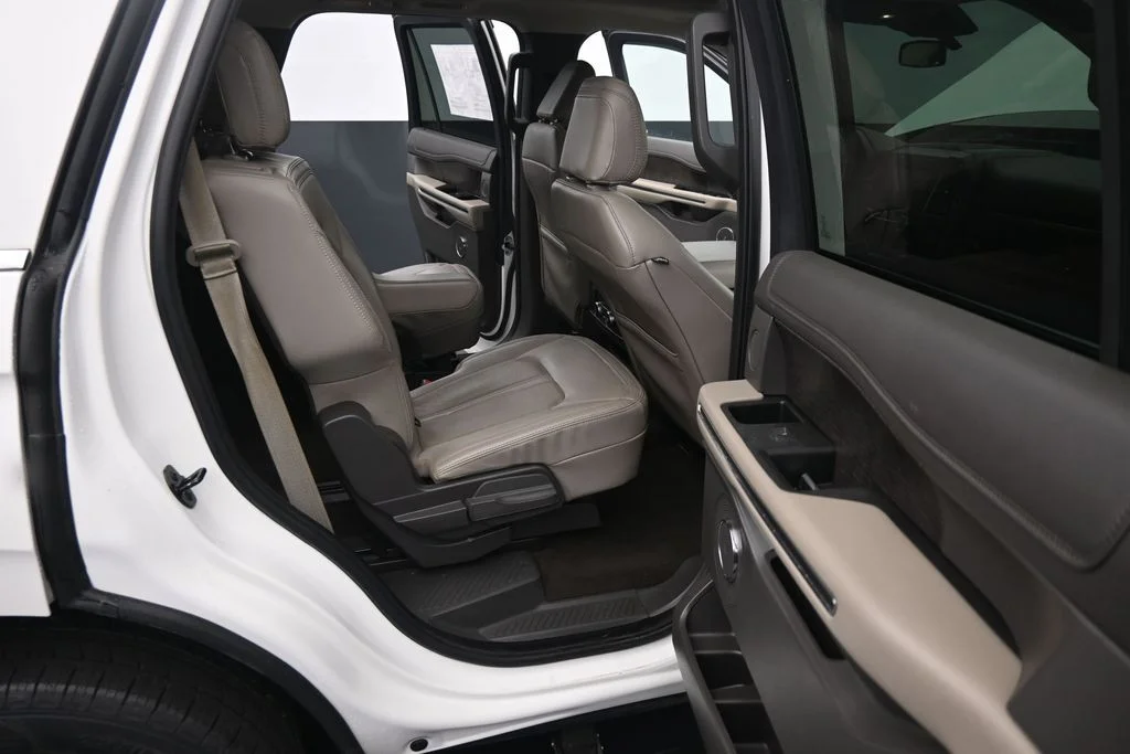 Used 2021 White Ford Limited image 25