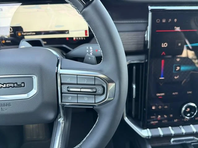 2026 GMC Acadia Denali - Photo 31