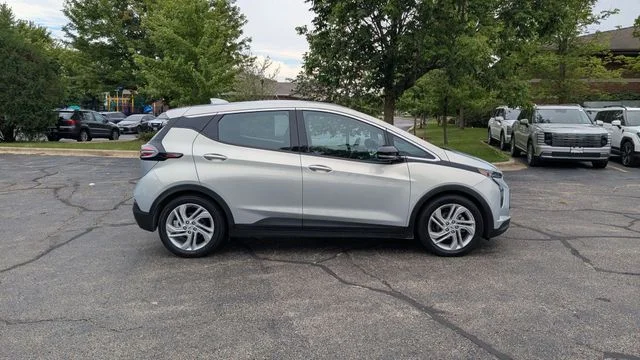 2023 Chevrolet Bolt EV LT - Photo 8