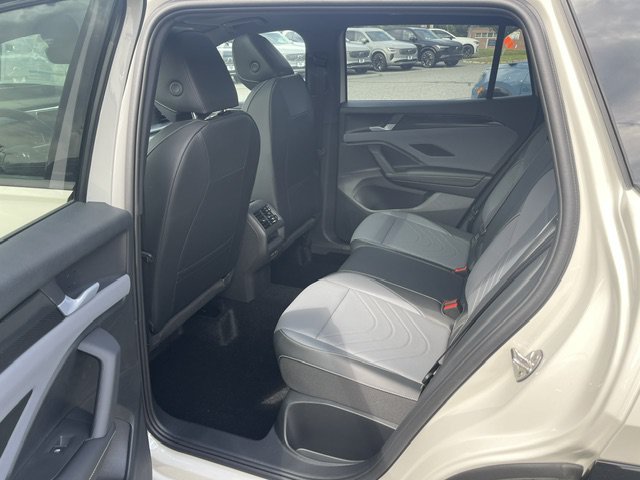 New 2026 Sandstone W/Deep Black Roof Volkswagen SE R-Line AWD image 10