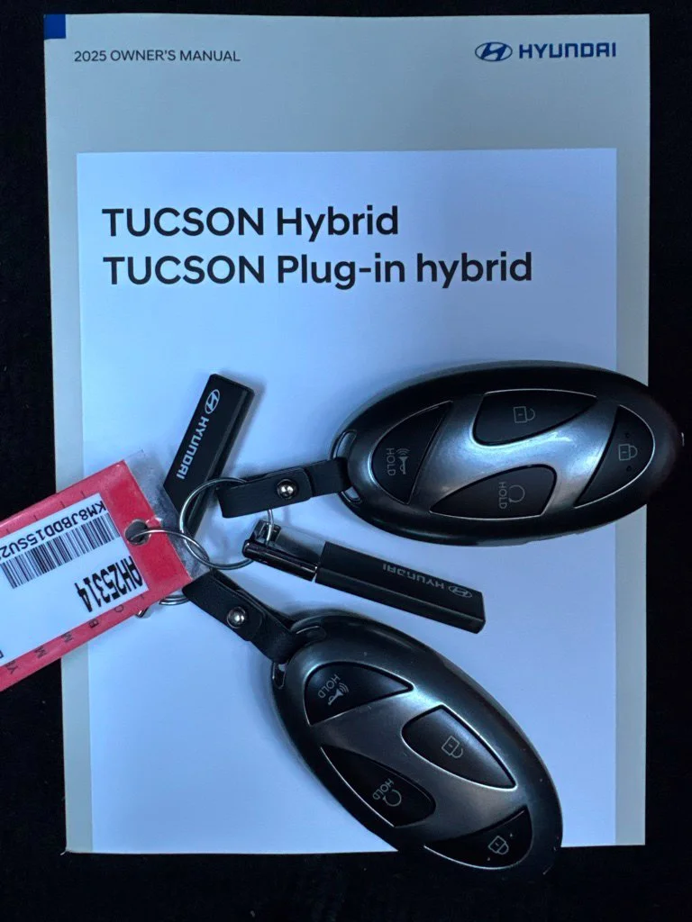 Used 2025 Blue Hyundai Blue image 33