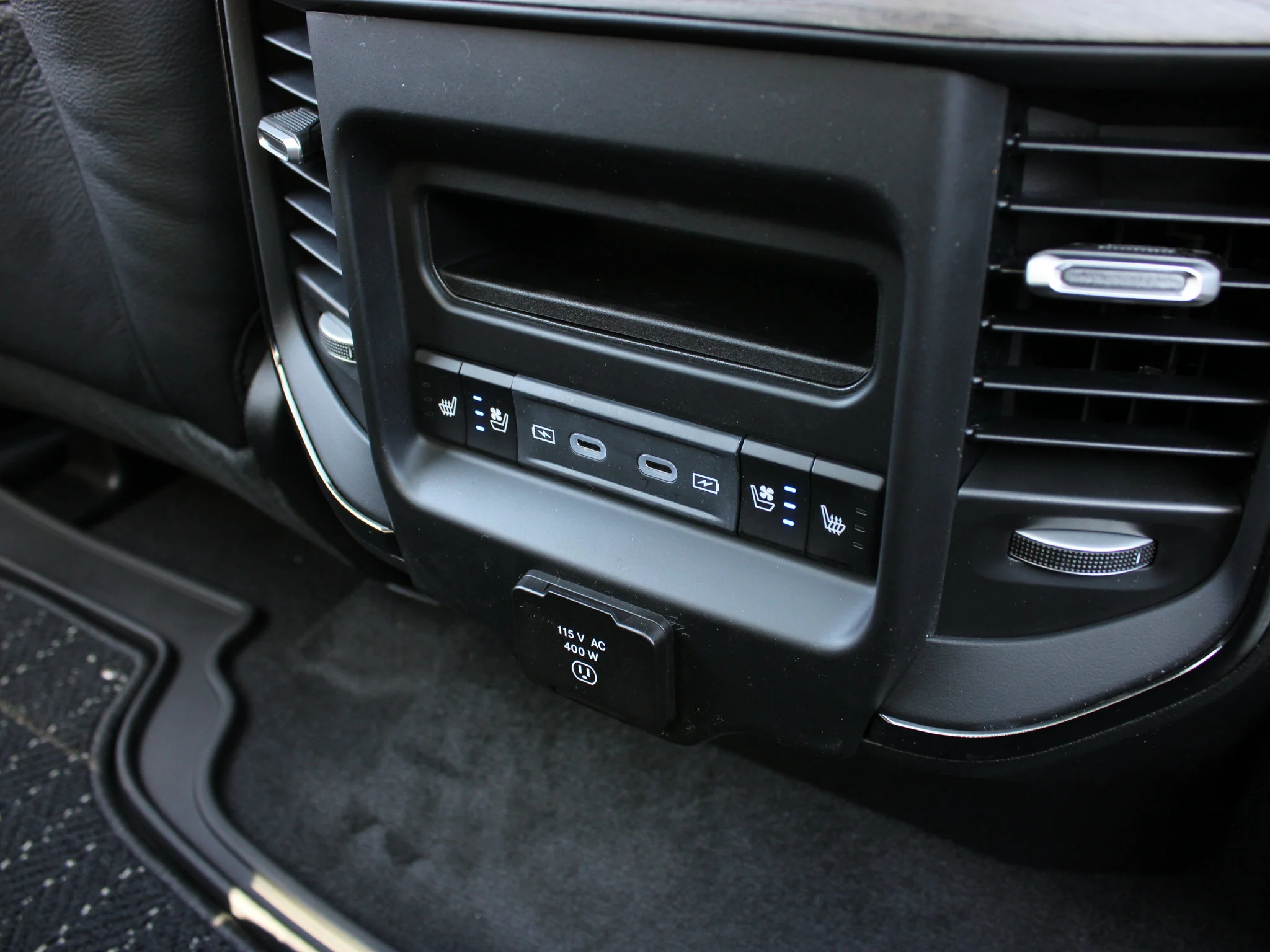 Used 2026 Red RAM Limited* HEMI V8 image 15