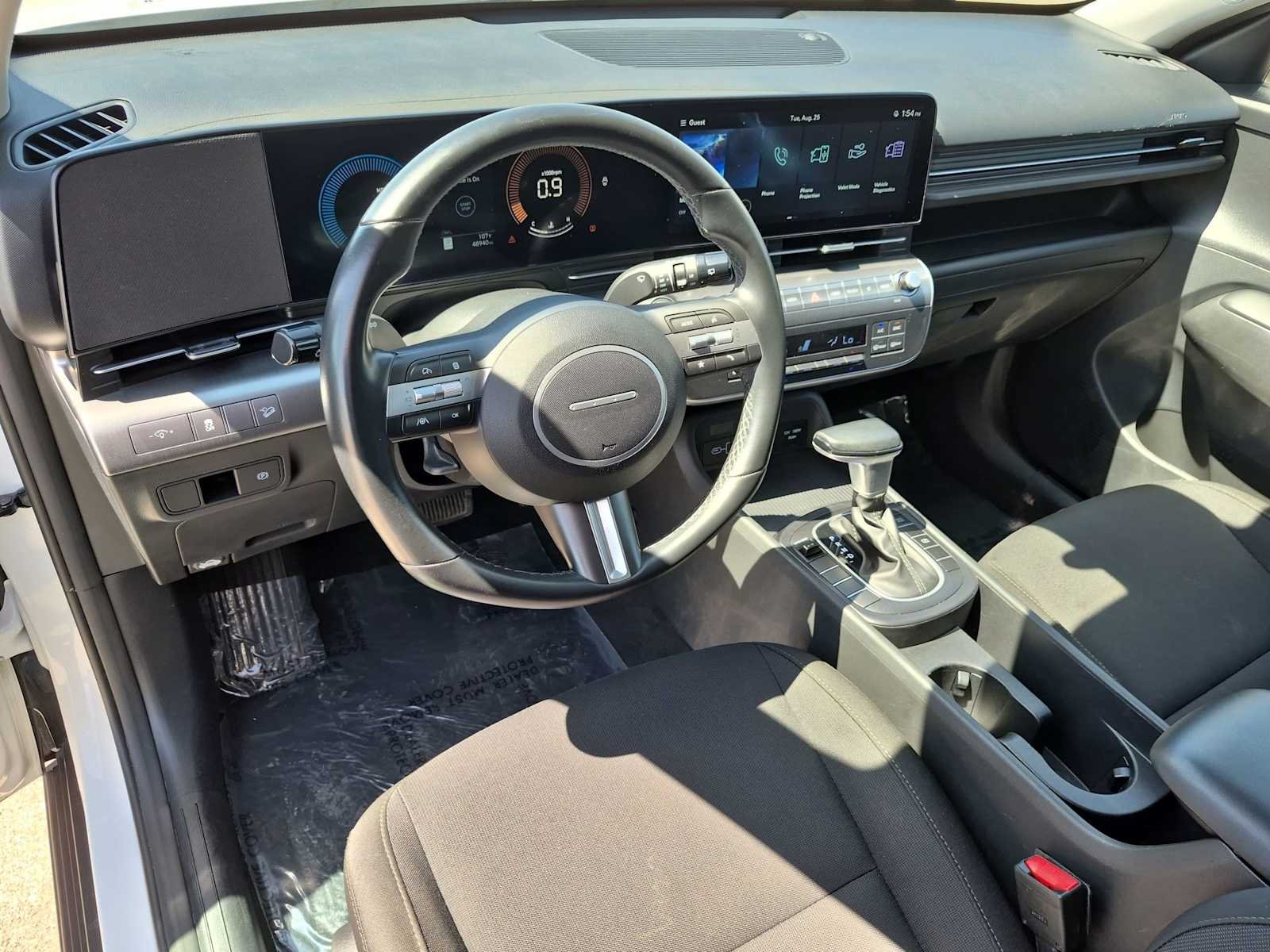 Certified Used 2024 Atlas White Hyundai SEL image 10